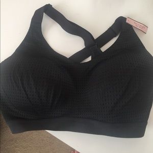 Victoria’s Secret black sports bra